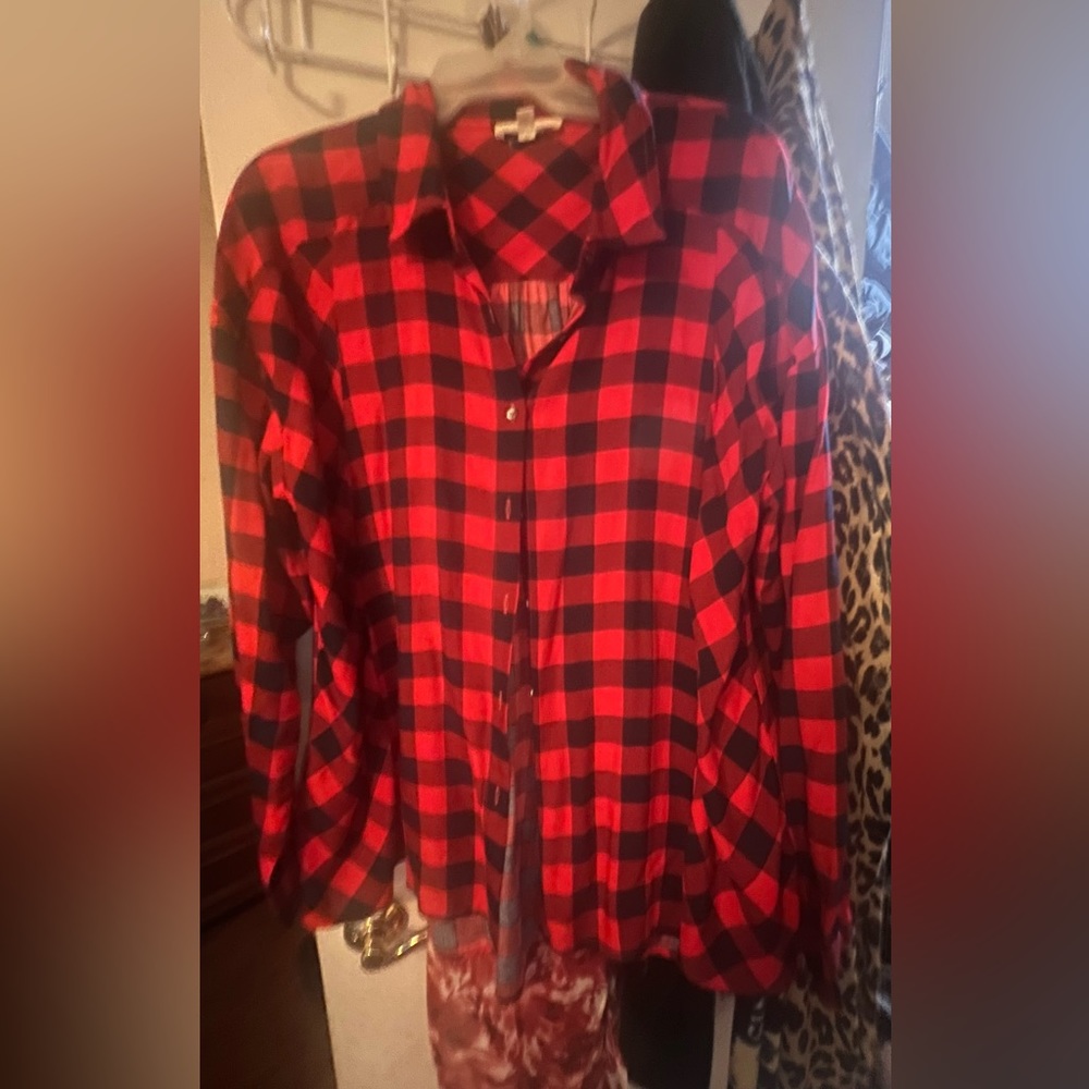 Women’s plaid top, never worn